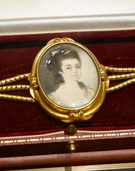 Social Media For Art and Antiques (2)