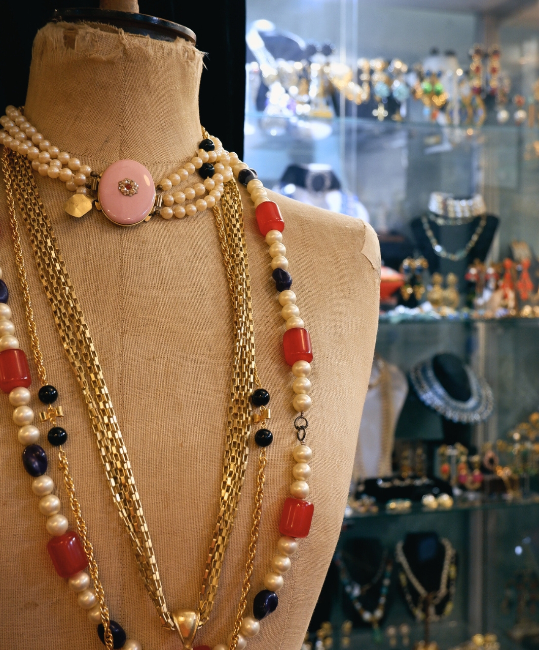 Social Media Marketing Art and Antiques