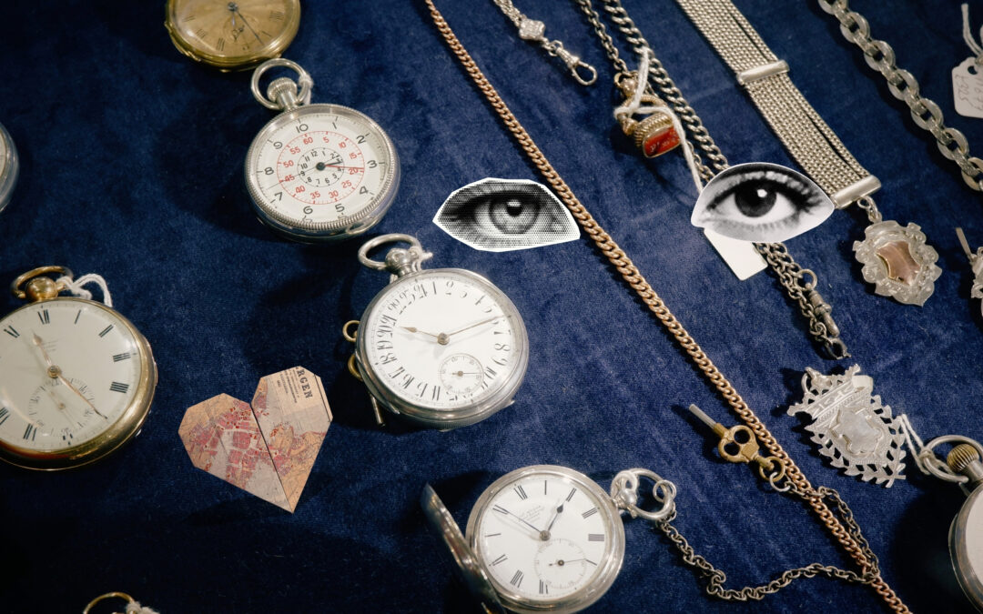 Why stories still matter – and how I help art and antique dealers keep them alive on social media